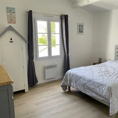 Maison Confortable Noirmoutier Pour 6 Pers, Jardin Cloture - Fr-1-823-11
