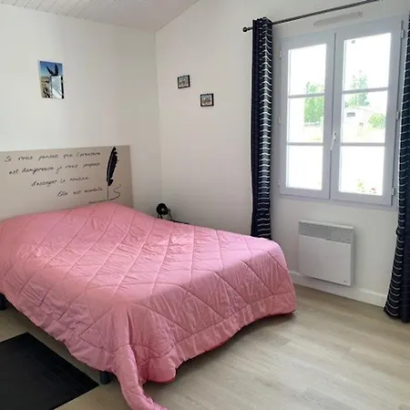 Maison Confortable Noirmoutier Pour 6 Pers, Jardin Cloture - Fr-1-823-11